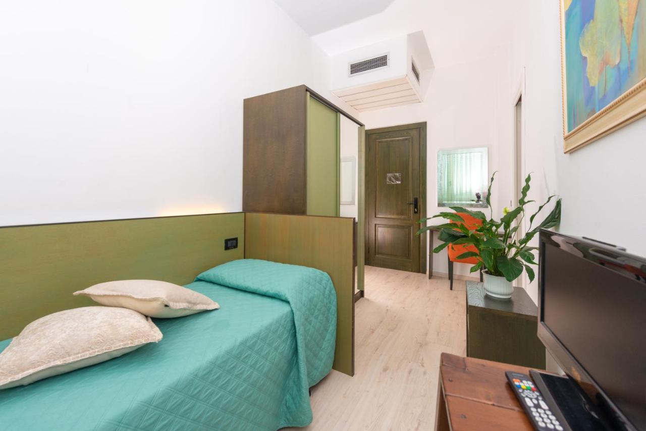 Hotel Sirena Lido di Camaiore Extérieur photo