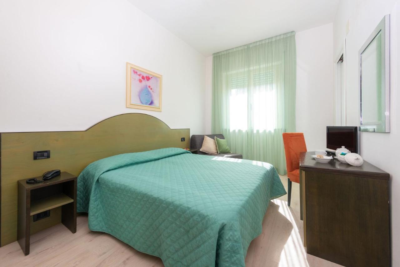 Hotel Sirena Lido di Camaiore Extérieur photo