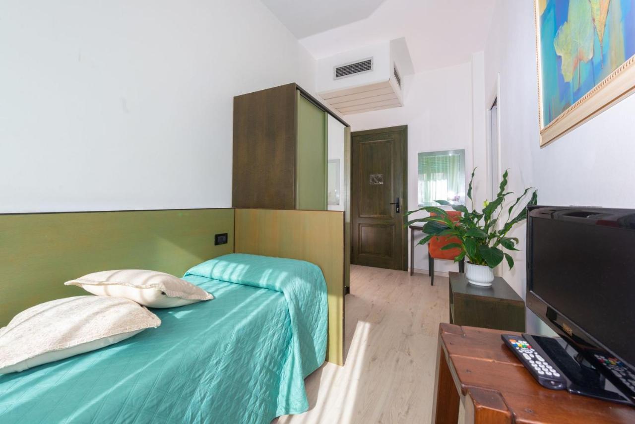 Hotel Sirena Lido di Camaiore Extérieur photo