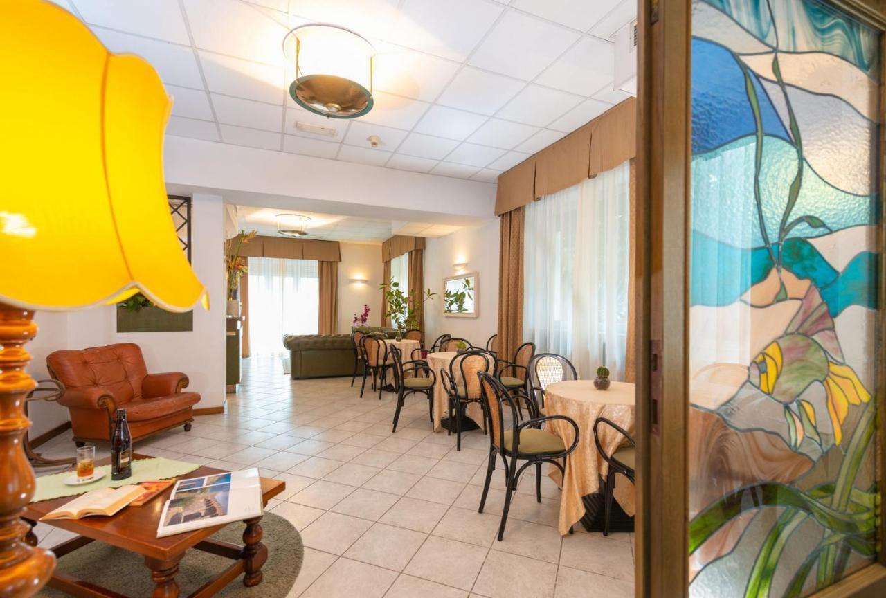 Hotel Sirena Lido di Camaiore Extérieur photo