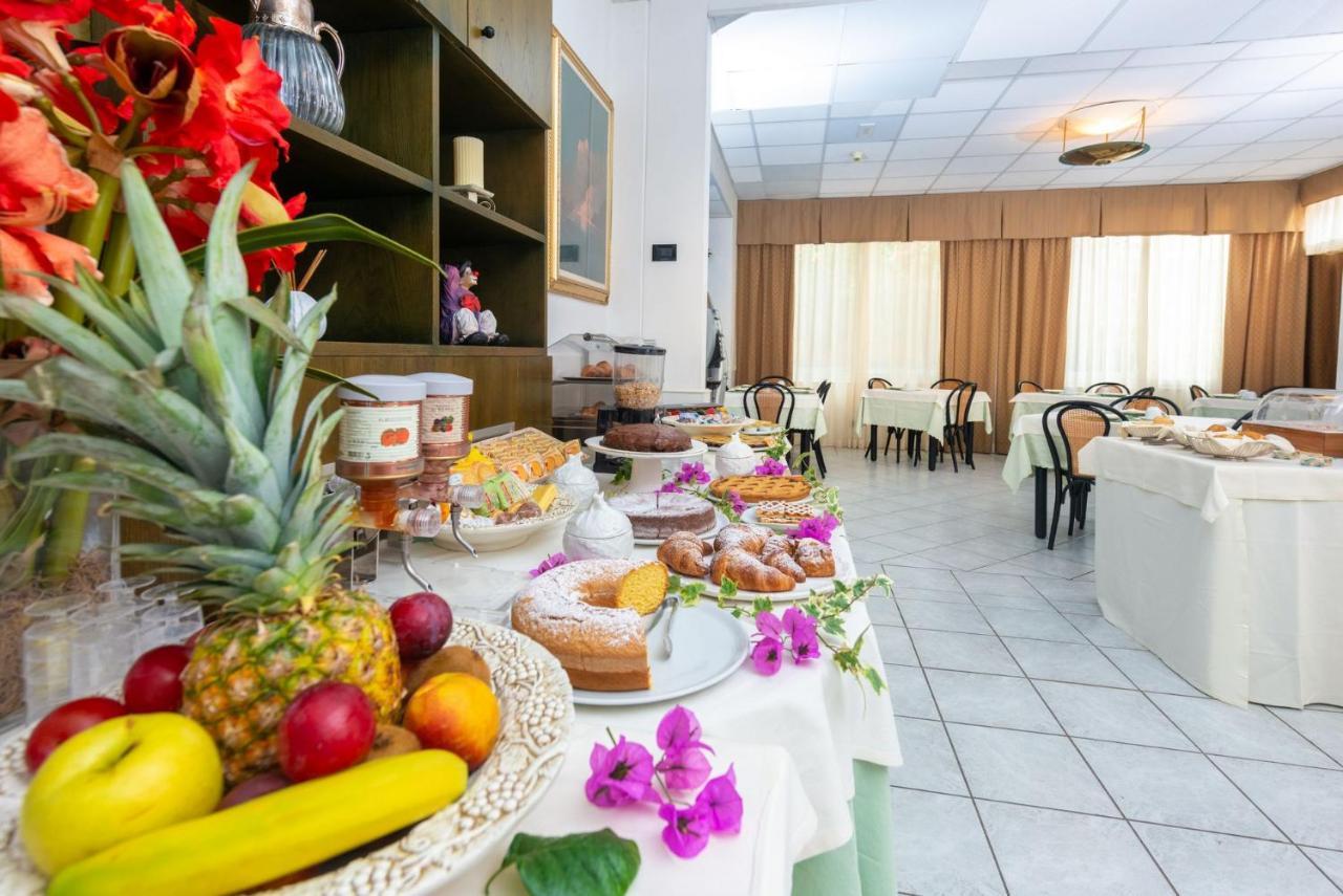 Hotel Sirena Lido di Camaiore Extérieur photo