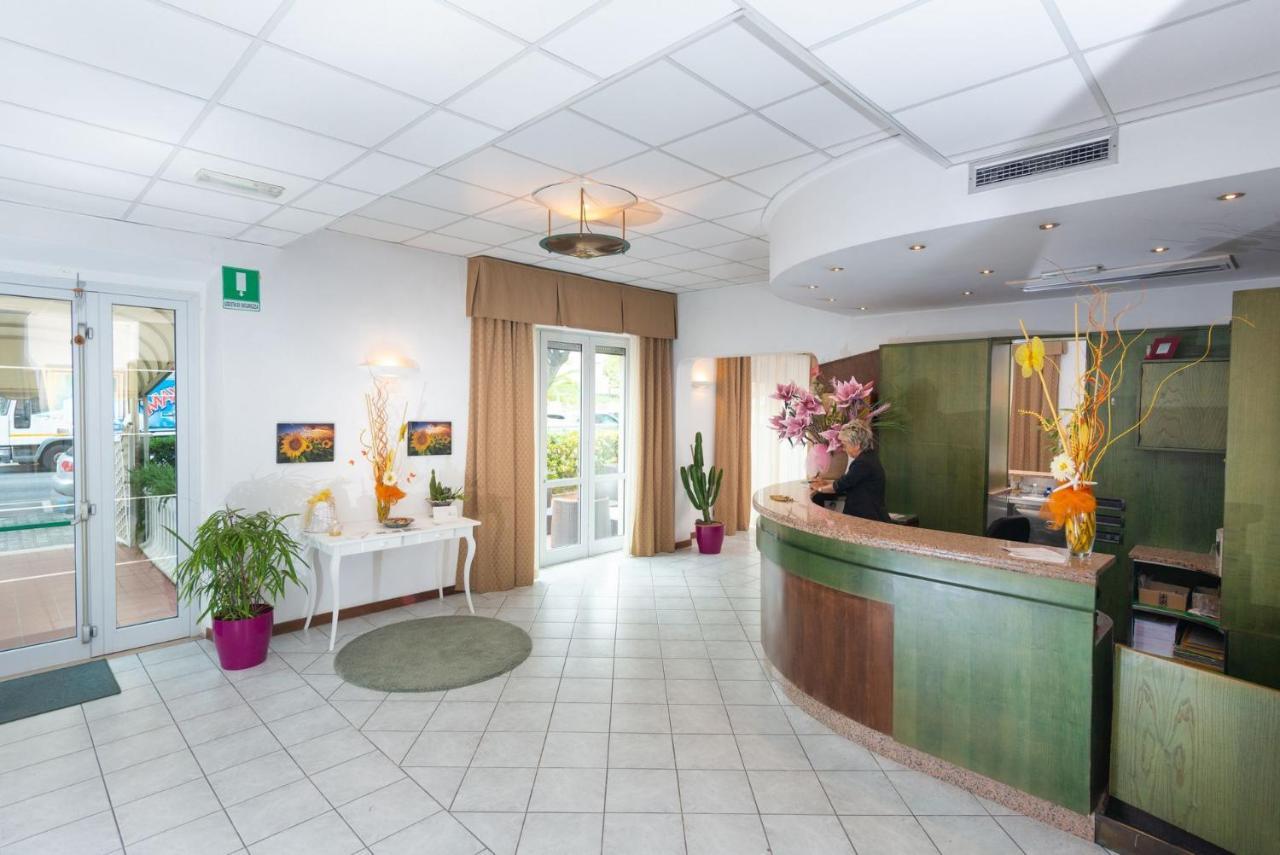 Hotel Sirena Lido di Camaiore Extérieur photo